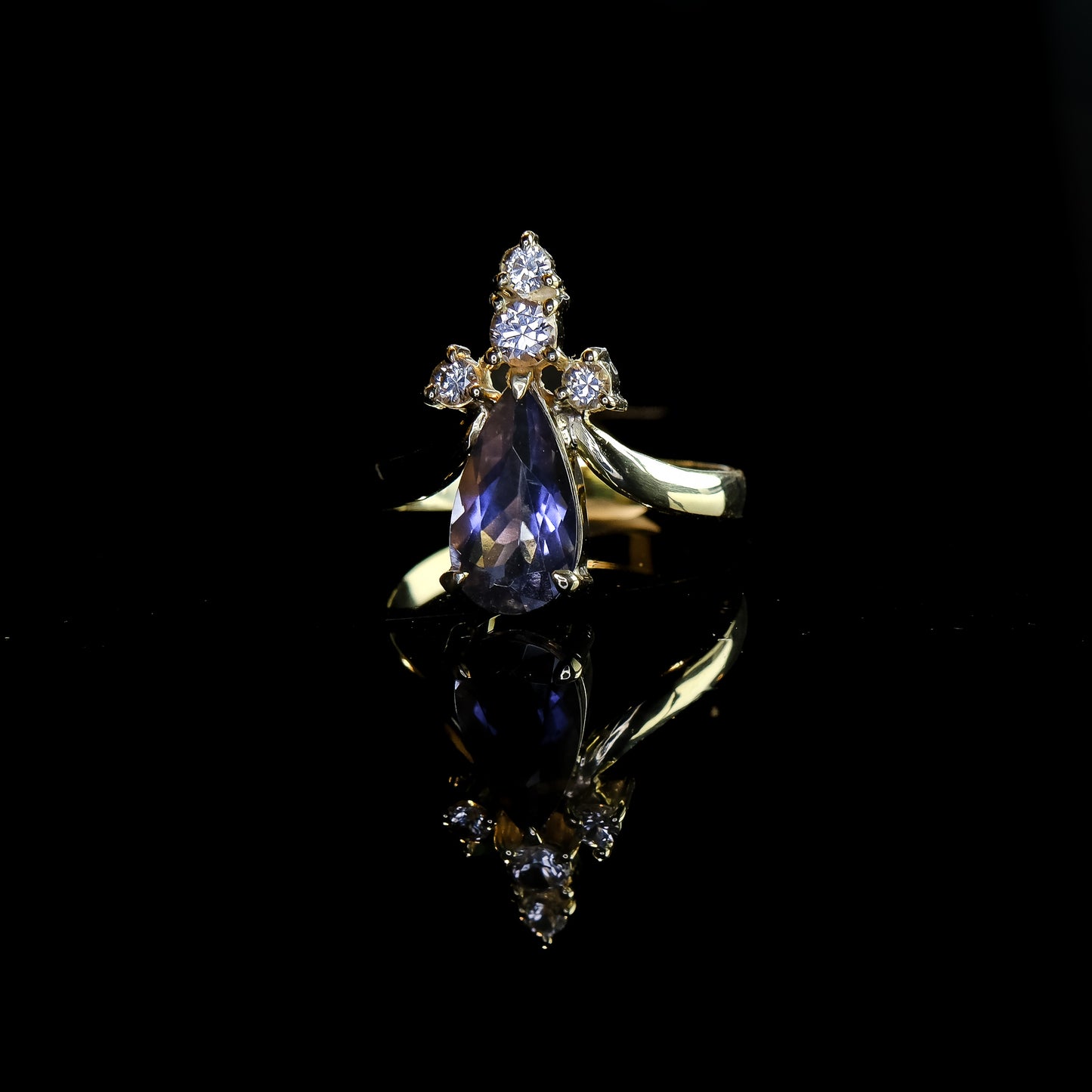Iolite and sapphire ring